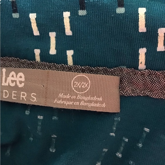 Riders By Lee Women’s Top Size 2X Color Blue/White Short Sleeve 100% Cotton. - Picture 9 of 12